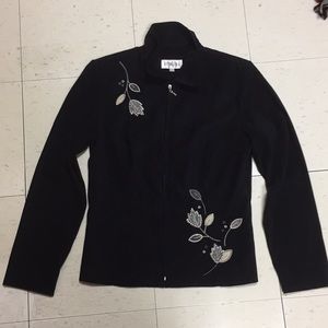 Detailed Embroidered Long Sleeve Black Zip Up